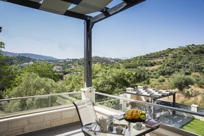 Balcony - Azalea (Apokoronas)