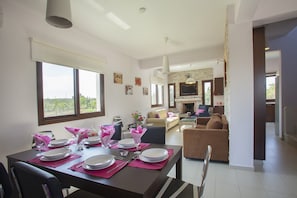 Villa, 3 Bedrooms, Private Pool | In-room dining