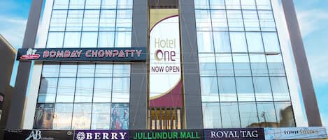 Facciata della struttura