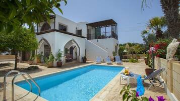 Seasonal outdoor pool, sun loungers