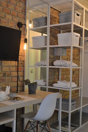 In-room safe, desk, blackout curtains, soundproofing - Stan Gret Hotel (Kyiv)