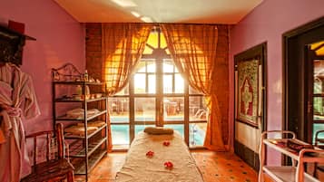 Sauna, steam room, Turkish bath, deep-tissue massages, body scrubs