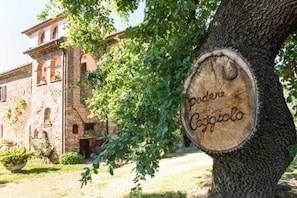 Front of property - Agriturismo Podere Caggiolo (Marciano della Chiana)