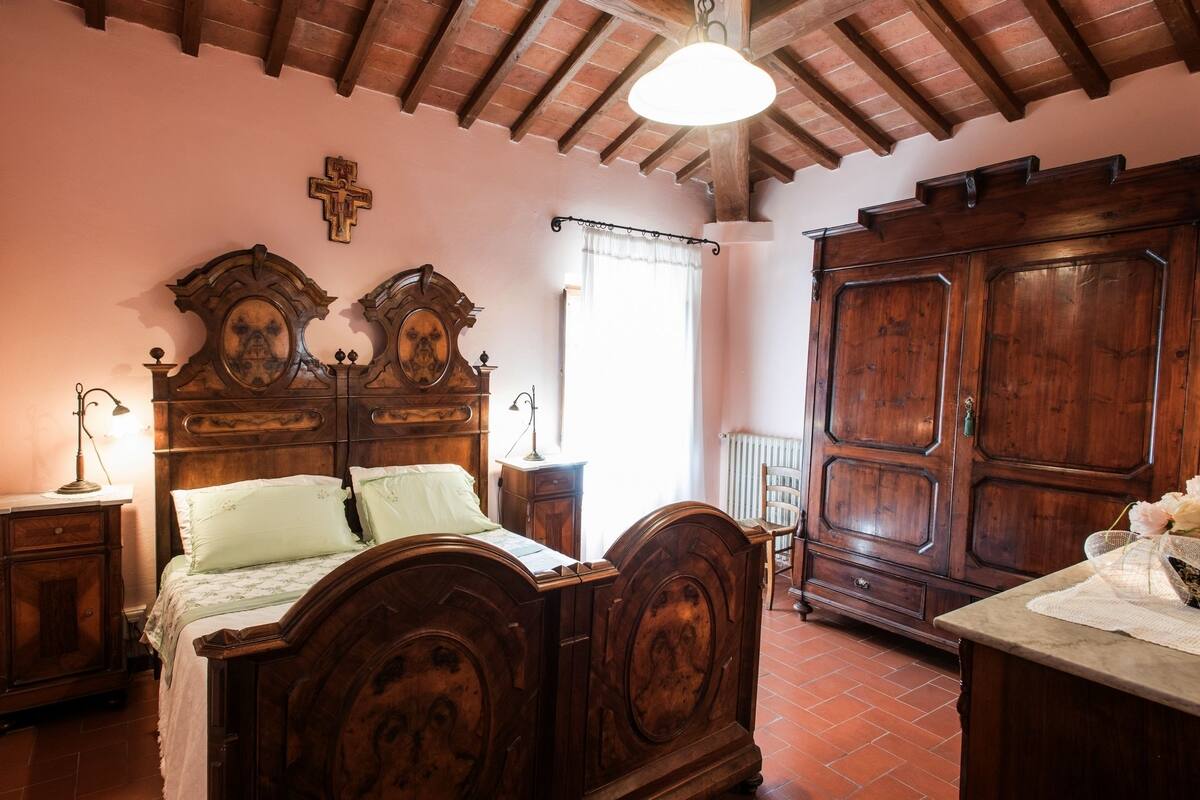 Comfort Double room, Private Internal Bathroom | Iron/ironing board (on request), free WiFi