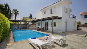 Outdoor pool - Protaras Villa Skyros (Paralimni)