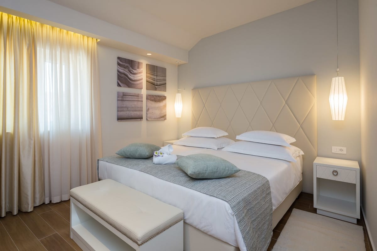 Superior Double or Twin Room (105) | Premium bedding, memory foam beds, minibar, in-room safe