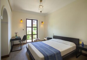 1 bedroom, iron/ironing board, rollaway beds, free WiFi - Apollo Golf Suite (Kouklia)