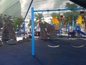 Children’s play area – outdoor