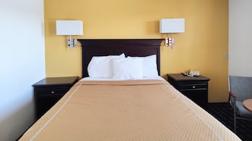 Standardzimmer, 1 Queen-Bett | Verdunkelungsvorhänge, kostenloses WLAN, Bettwäsche