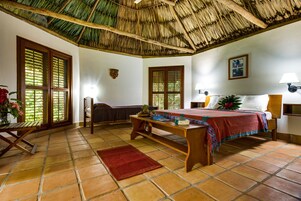 Casa de campo | Caja fuerte, cortinas opacas, tabla de planchar con plancha