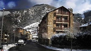 Sınıflandırılmamış resim, 20 üzerinden 2, düğme