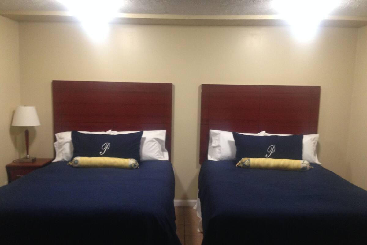 Studio Suite, 1 Bedroom | Pillowtop beds, iron/ironing board, WiFi (free)