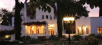 วิลล่าเลจาร์แด็ง