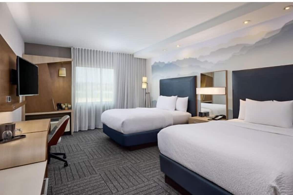 Room, 2 Queen Beds (Mobility/Hearing Access, Roll-In Shwr) | Premium bedding, desk, iron/ironing board, free WiFi