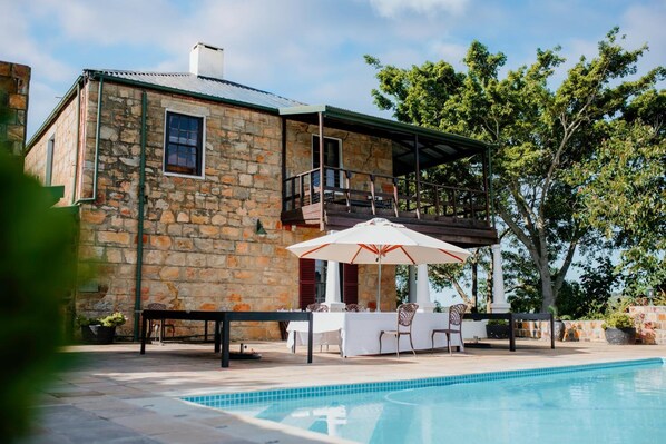 Ulkouima-allas, aurinkovarjoja