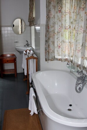 럭셔리 코티지, 침실 1개 (Luxury Cottage) | 욕실 | 샤워 시설, 타월