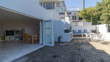 Luxury Apartment | Terrace/patio