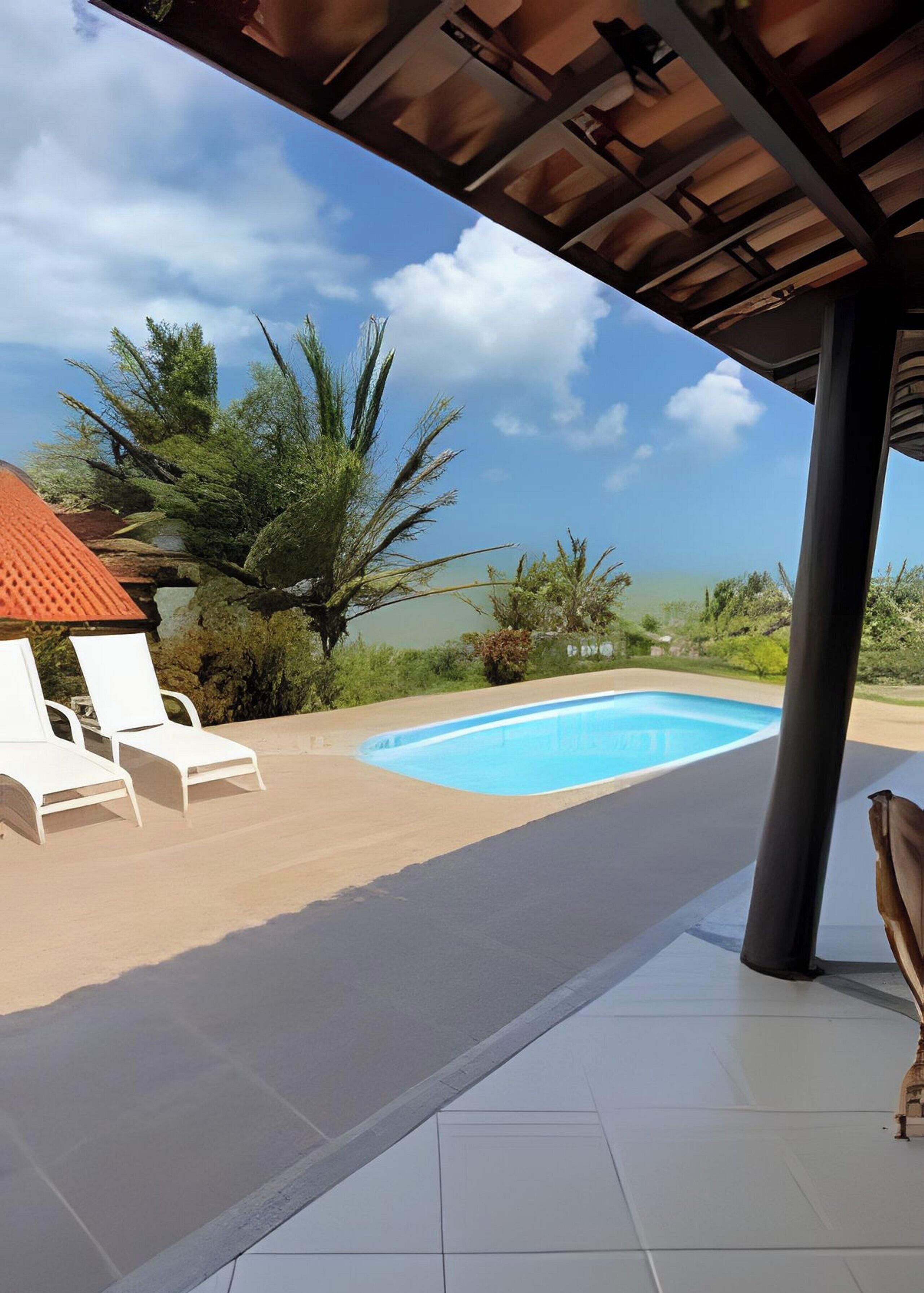 Chalet | Uima-allas | Ulkouima-allas