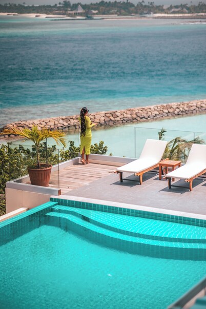 Season Paradise