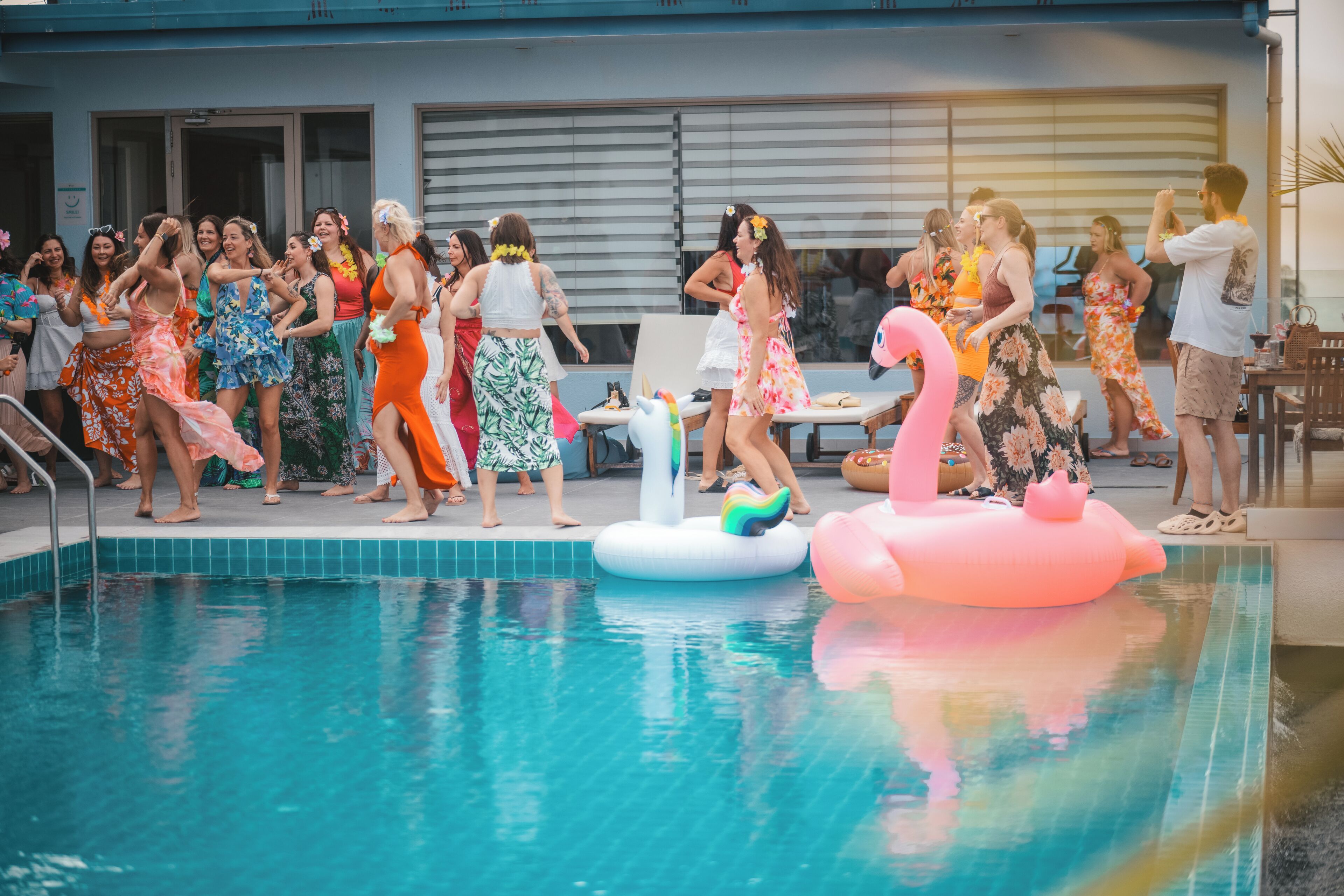 Poolside bar