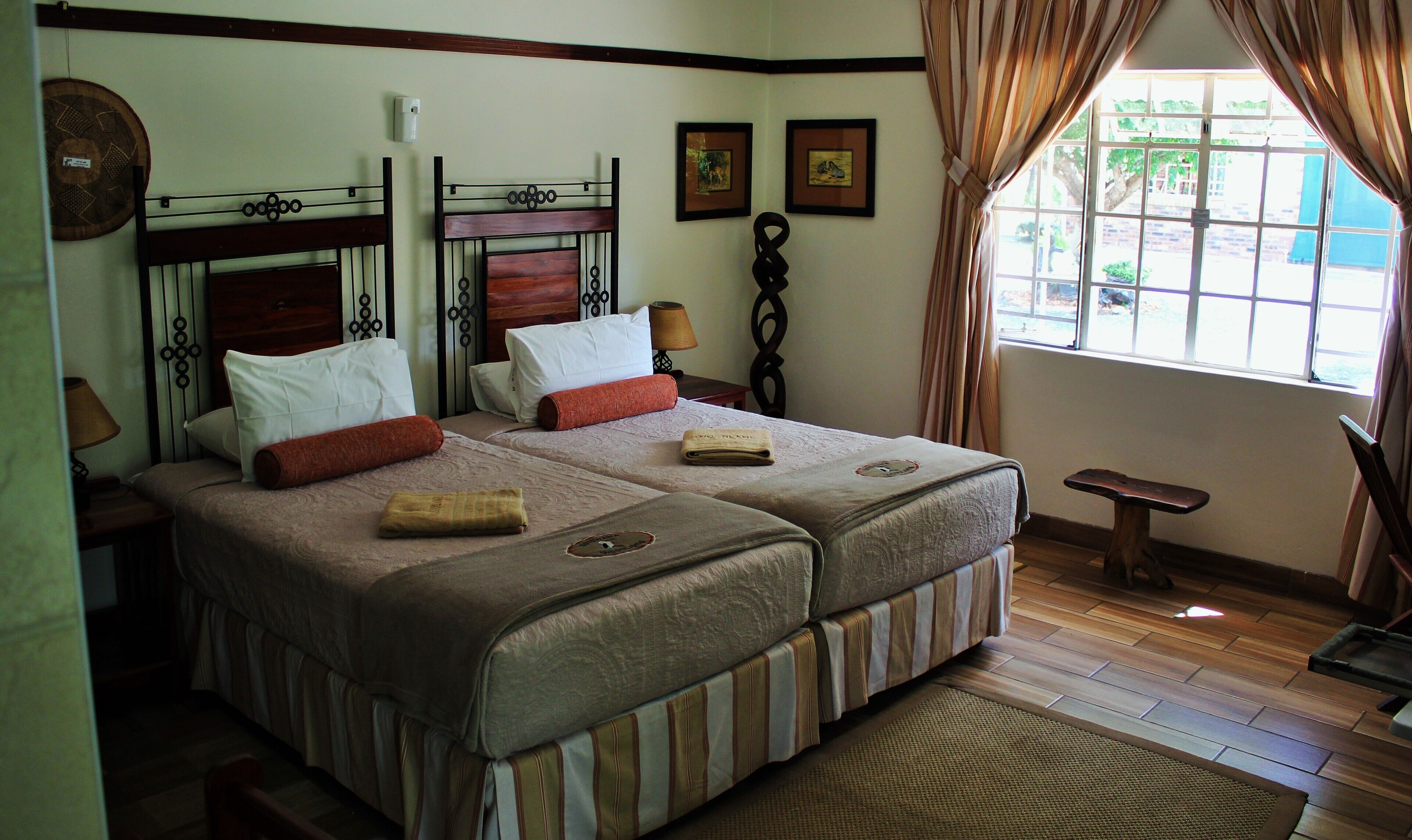 Standard Room, 1 Bedroom, Non Smoking, River View (Riverview)