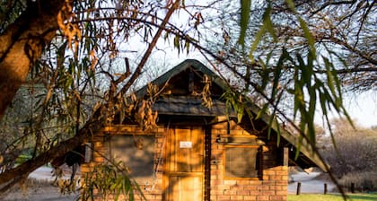 Woodlands Stop Over and Lodge