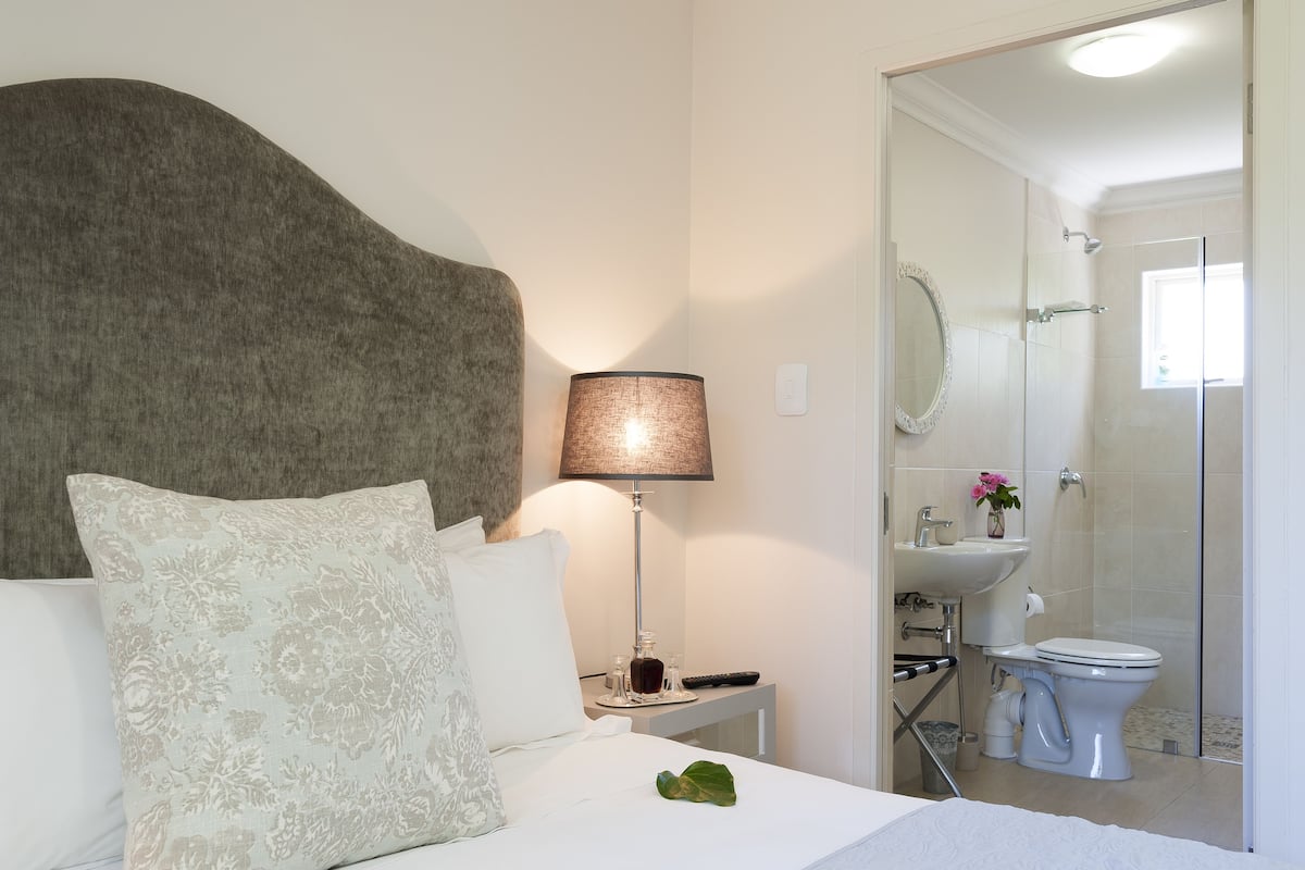Standard Double Room, 1 Bedroom | In-room safe, soundproofing, free WiFi, individually decorated