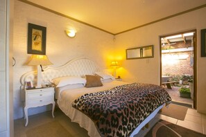 Free WiFi, wheelchair access