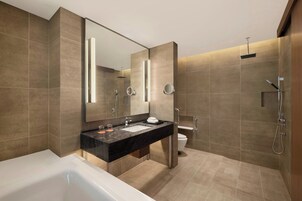 Guest Room,2 Twin/ Single Bed | Bathroom | Separate tub and shower, free toiletries, hair dryer, bathrobes