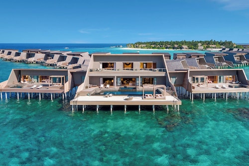 The St. Regis Maldives Vommuli Resort