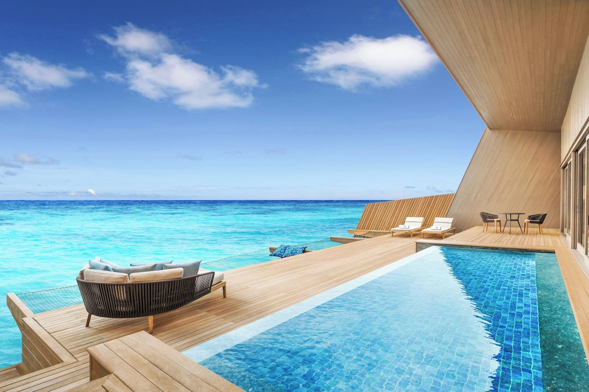 2 outdoor pools, pool umbrellas, sun loungers