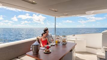 6 restauranter; severer morgenmad og retter med fisk og skaldyr