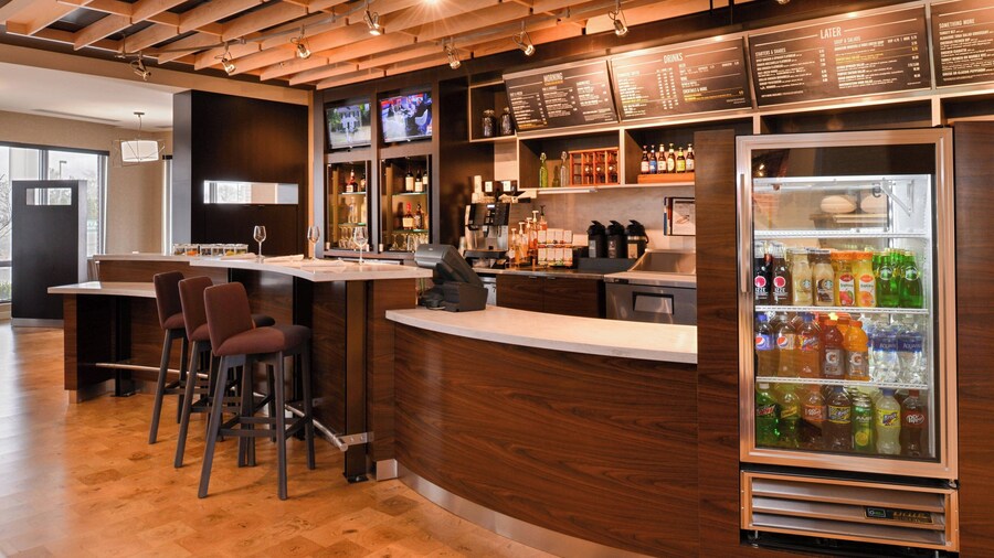 Courtyard by Marriott Toledo North