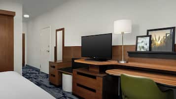 Desk, laptop workspace, iron/ironing board, free WiFi