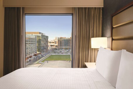 Homewood Suites by Hilton Washington DC Capitol Navy Yard - Image 4