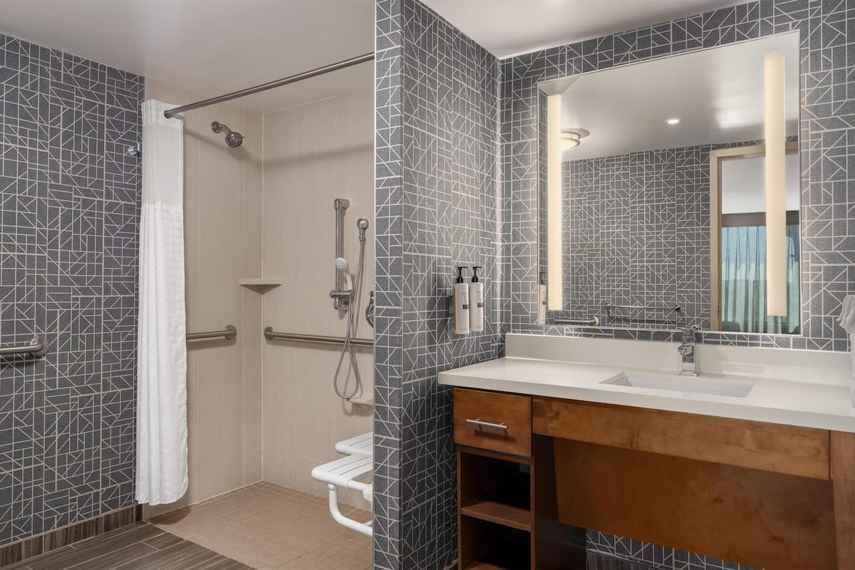 Bathroom shower