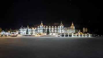 Front of property - evening/night