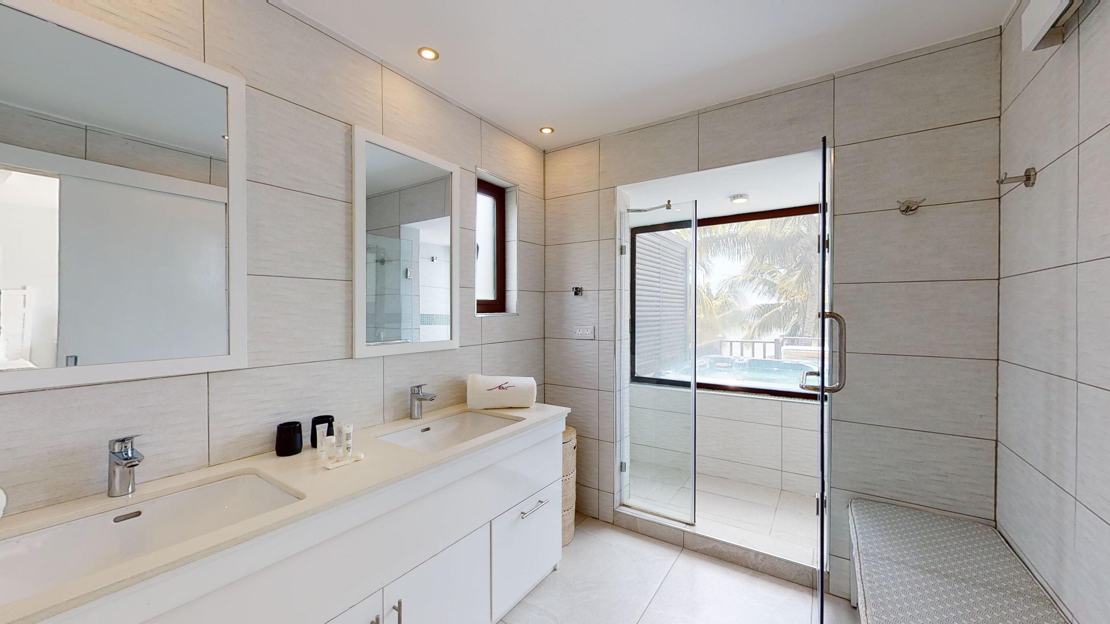 3 bedroom penthouse | bathroom | separate bathtub and shower, free toiletries, hair dryer, towels