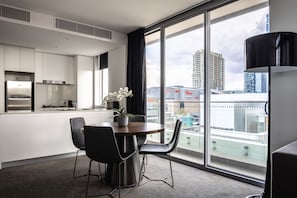 Two Bedroom Balcony  | Private kitchen | Full-sized fridge, microwave, oven, stovetop - Silkari Suites Chatswood (Chatswood)
