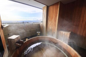 Japanese Style King-bed Room with Open Air Bath, Non Smoking | Beach/ocean view