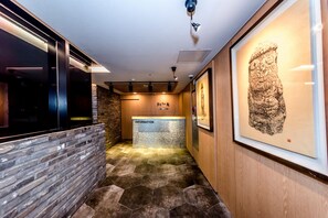 บริเวณประตูทางเข้า