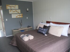 Premium bedding, free WiFi, bed sheets - Parkview Motel (Dargaville)