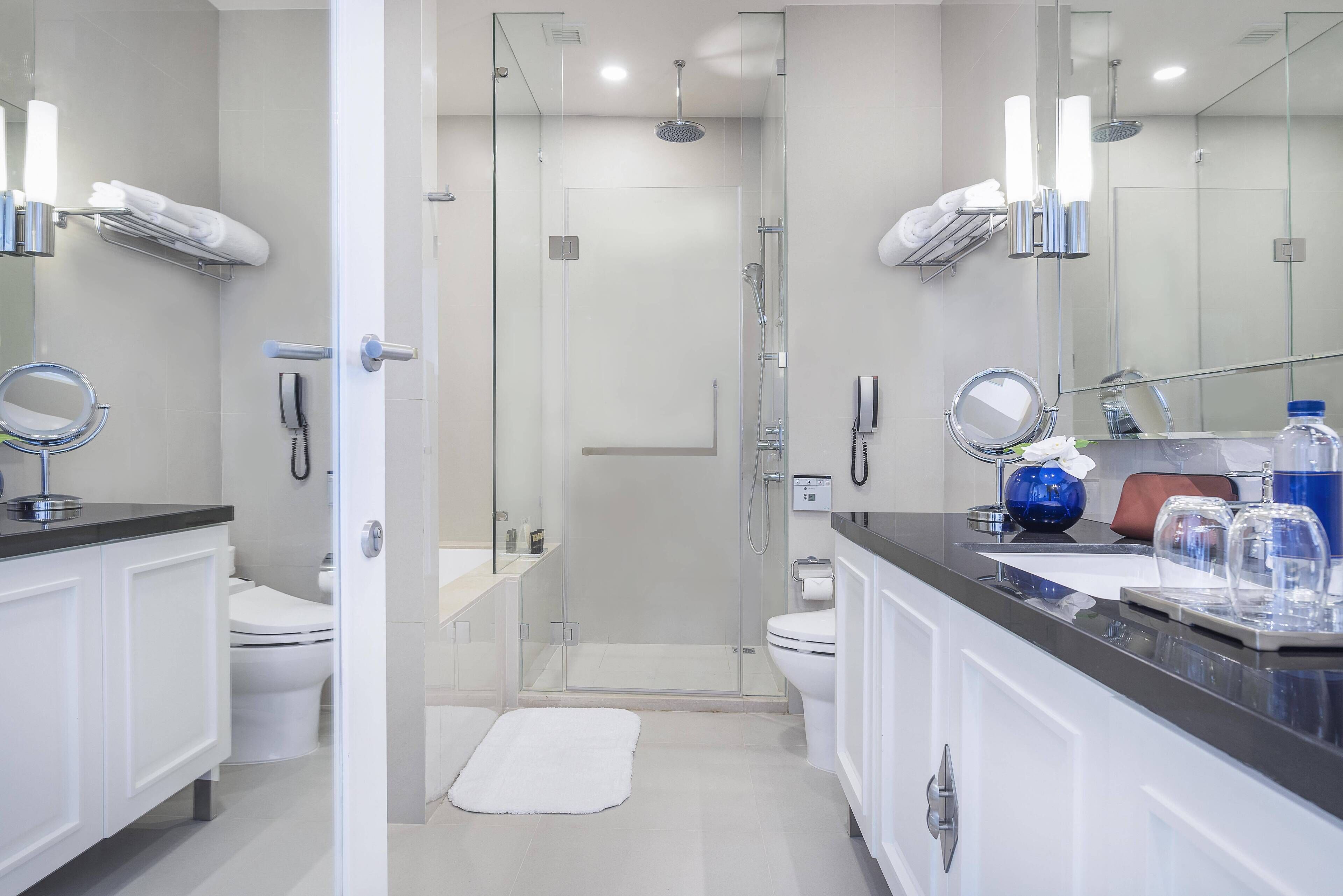 the pillars executive two bedroom residences | bathroom | separate bathtub and shower, free toiletries, hair dryer, bathrobes