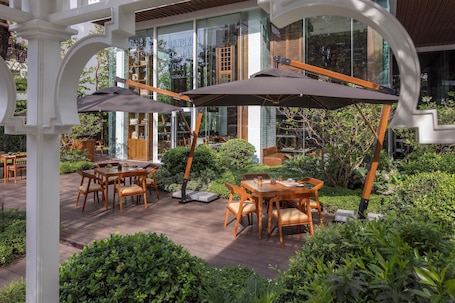 Restaurant. 137 Pillars Residences Bangkok
