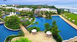 Pool Access | Ngoại thất