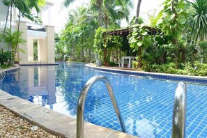 Pool Access | Quang cảnh từ phòng