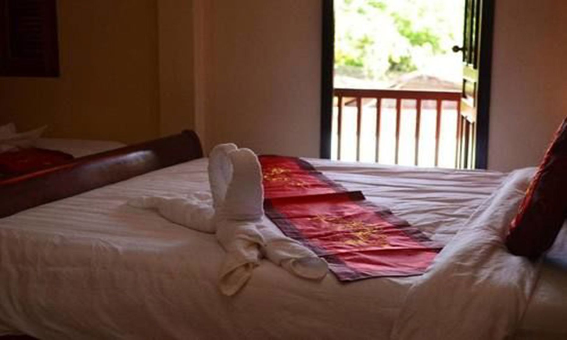 Caixa forta a l'habitació, escriptori i habitacions insonoritzades 