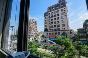 City view - DONGMEN 3 Capsule Inn - Hostel (Taipei)