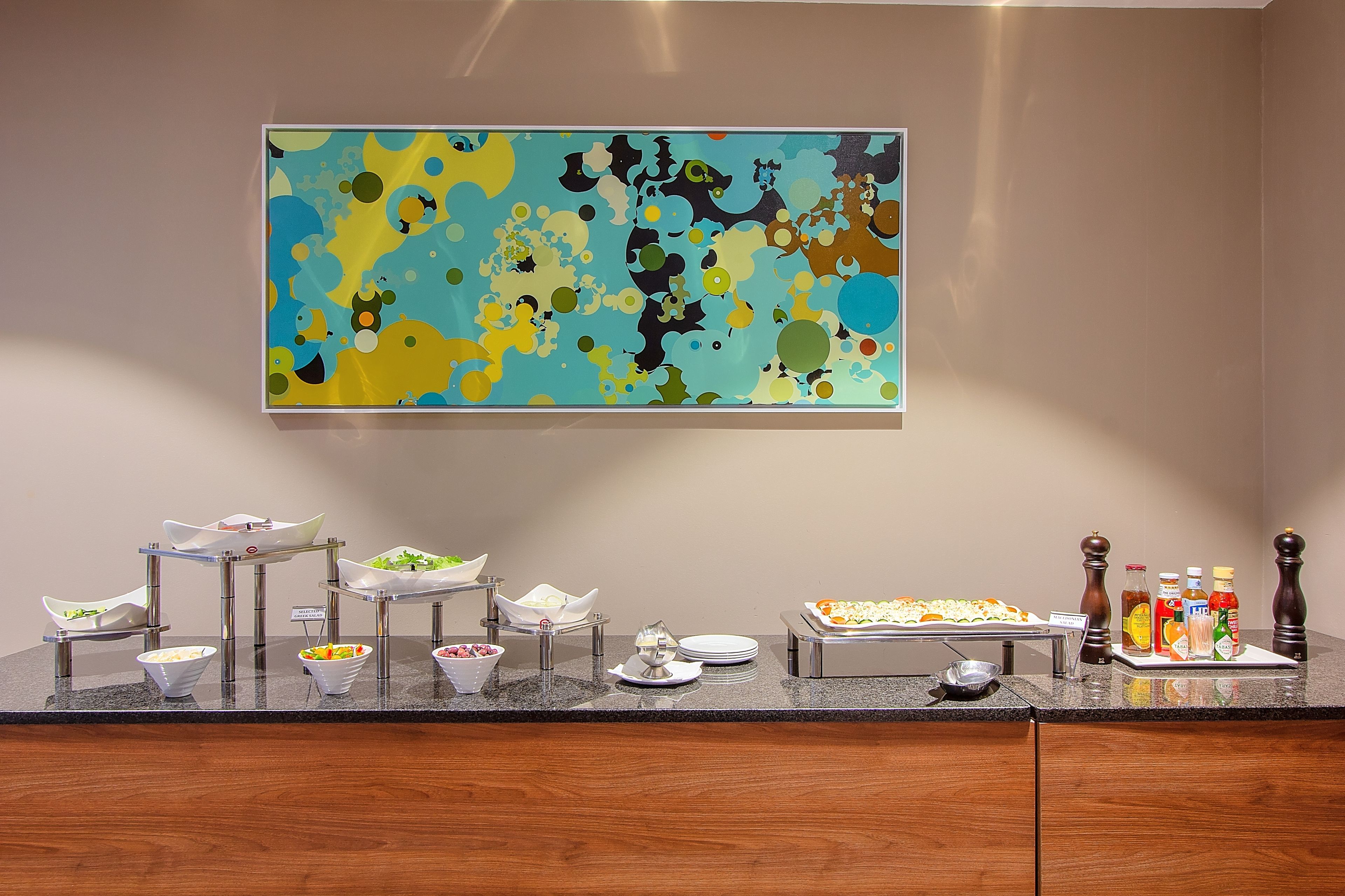 Daily buffet breakfast (ZAR 150 per person)