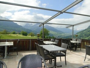 Regional cuisine - Hotel Chalet Bergblick (Aeschi bei Spiez)